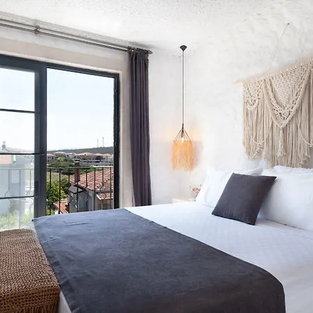 Jera Alacati Çeşme